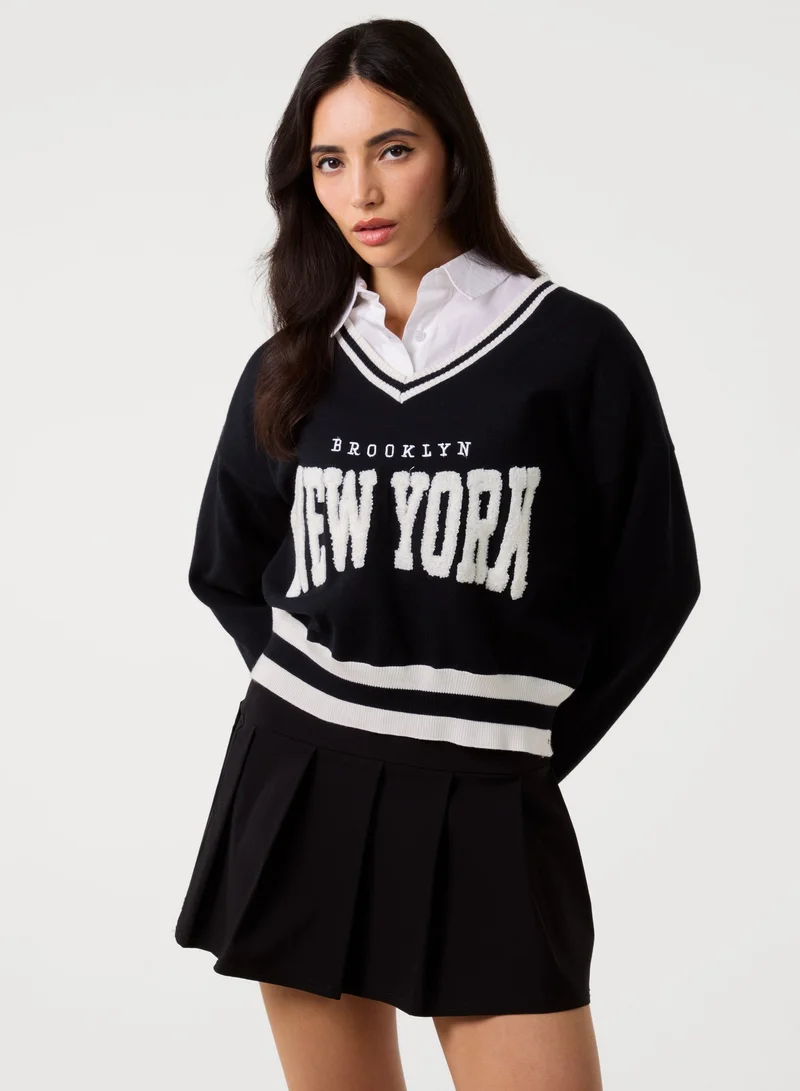 بينك فانيلا V Neck Varsity Sweatshirt